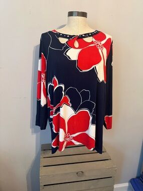 Alfred Dunner Navy Floral Keyhole Blouse with Red & White Blooms